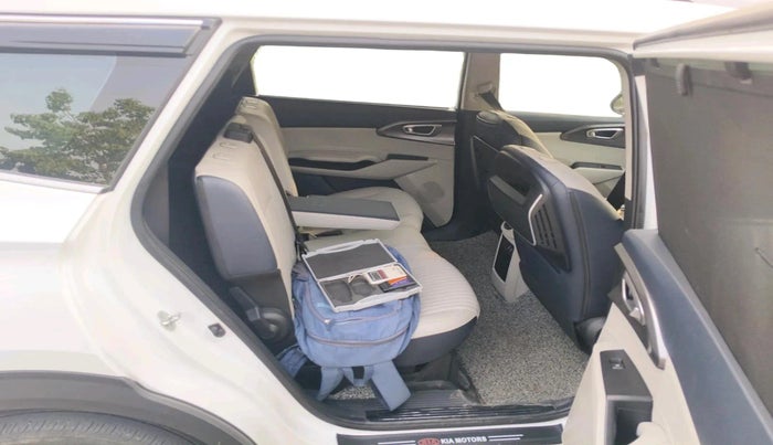 2025 KIA Carens Clavis EV HTX ER, Electric, Automatic, 40,935 km, interior