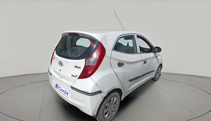 2013 Hyundai Eon MAGNA +, CNG, Manual, 1,00,886 km, exterior