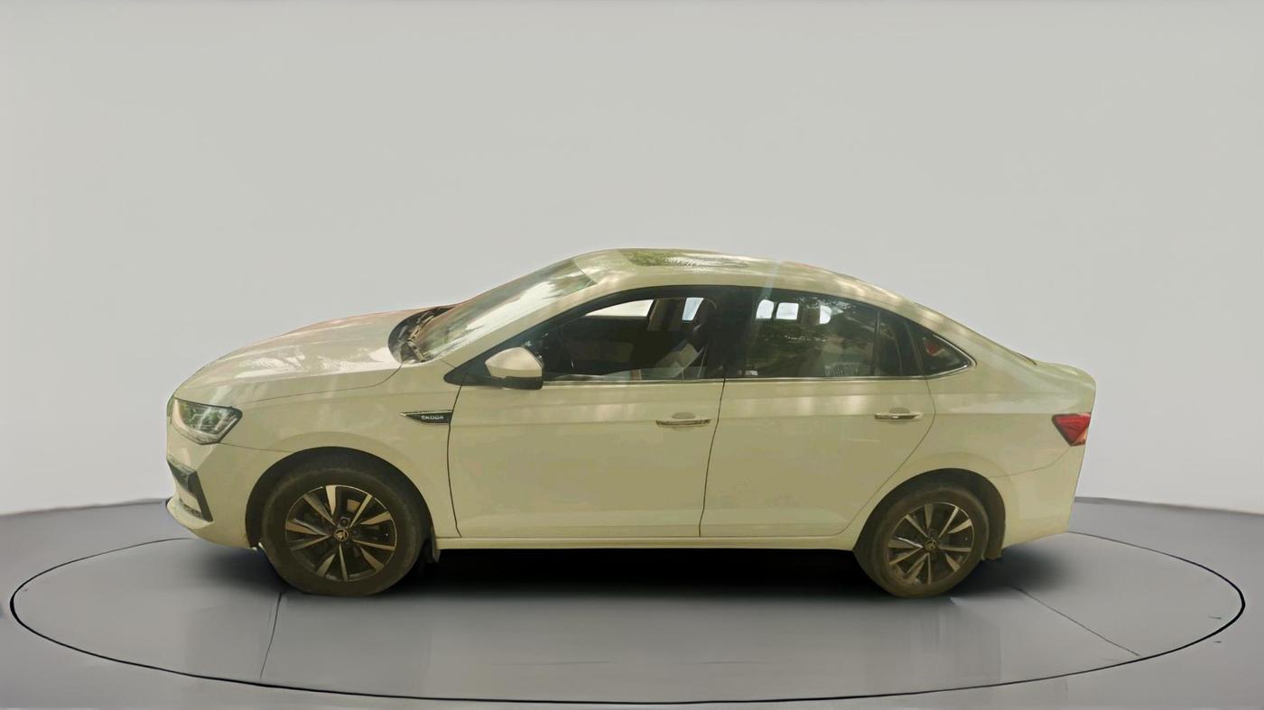 2022 Skoda SLAVIA STYLE 1.0L TSI AT, Petrol, Automatic, 48,614 km, exterior