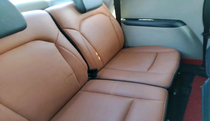 2020 Renault TRIBER RXT, Petrol, Manual, 54,019 km, interior