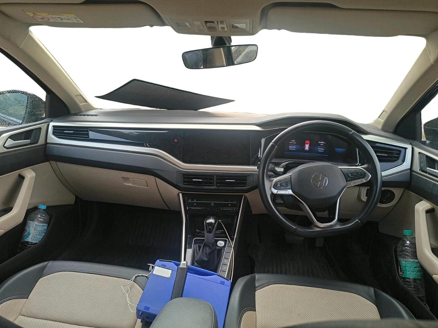 2024 Volkswagen VIRTUS TOPLINE TSI 1.0 AT, Petrol, Automatic, 37,413 km, interior