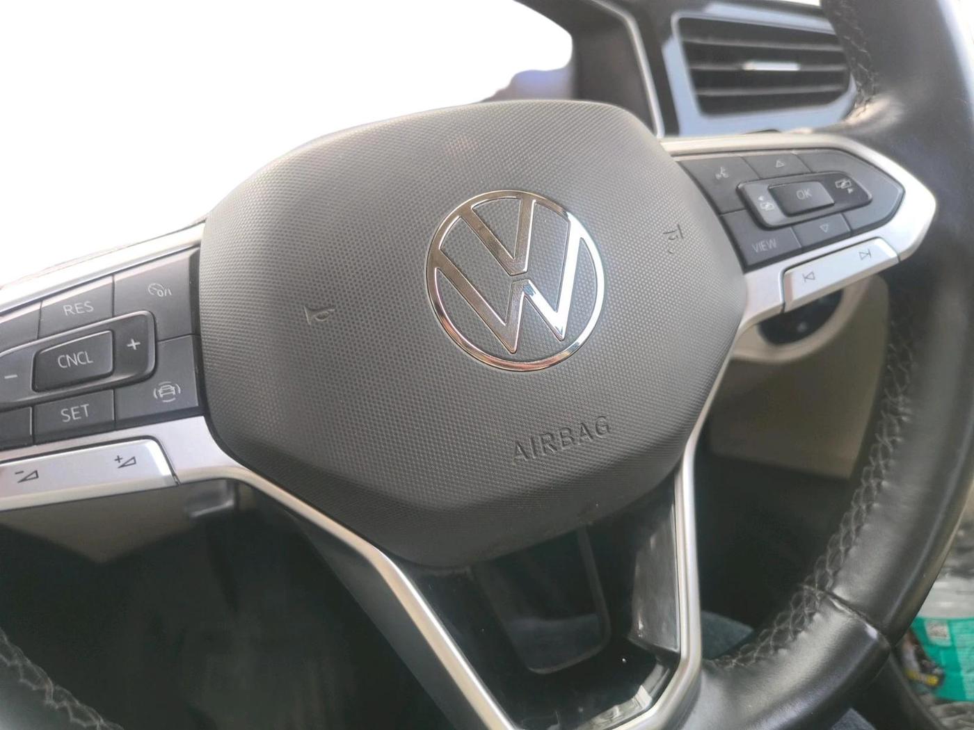 2024 Volkswagen VIRTUS TOPLINE TSI 1.0 AT, Petrol, Automatic, 37,413 km, interior