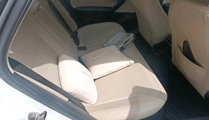 2019 Skoda Rapid STYLE 1.6 MPI AT, Petrol, Automatic, 67,852 km, interior