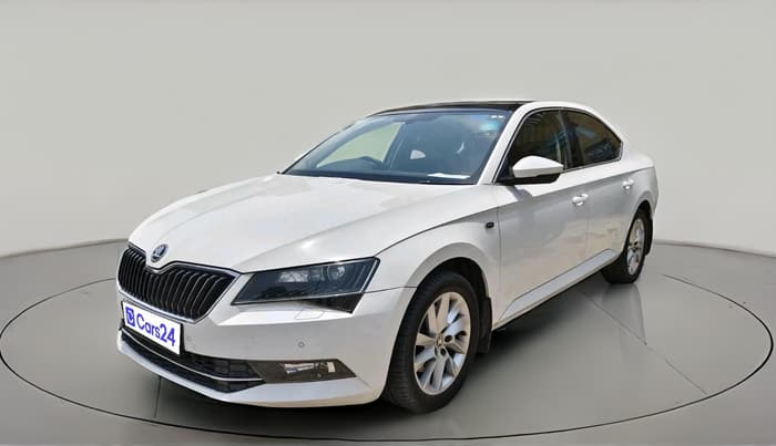2017 Skoda Superb L&K 1.8 TSI AT, Petrol, Automatic, 1,06,704 km, exterior