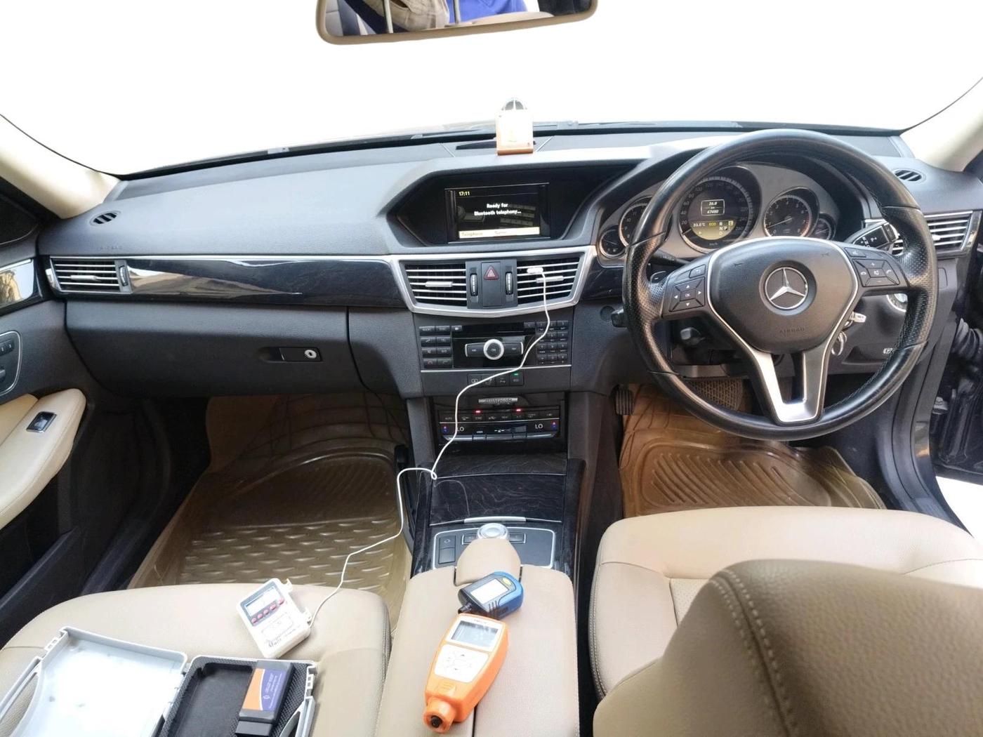 2012 Mercedes Benz E Class E 200 CGI AVANTGARDE, Petrol, Automatic, 47,480 km, interior