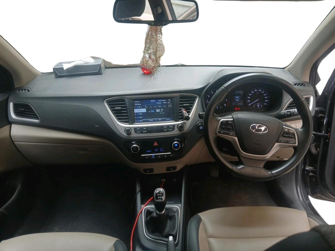 2019 Hyundai Verna 1.6 VTVT SX O, Petrol, Manual, 53,000 km, interior