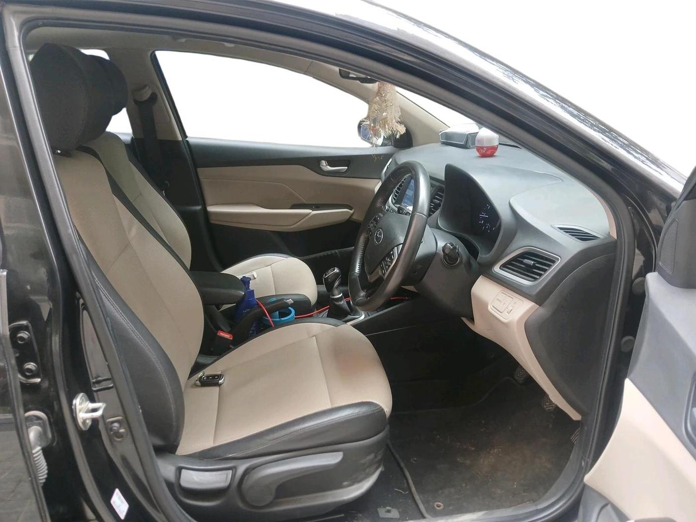 2019 Hyundai Verna 1.6 VTVT SX O, Petrol, Manual, 53,000 km, interior