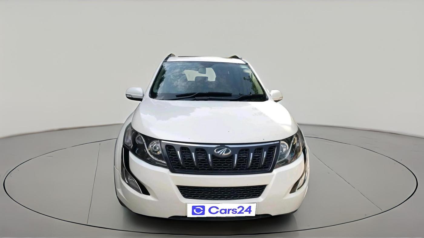 2018 Mahindra XUV500 W10 AT, Diesel, Automatic, 1,09,927 km, exterior