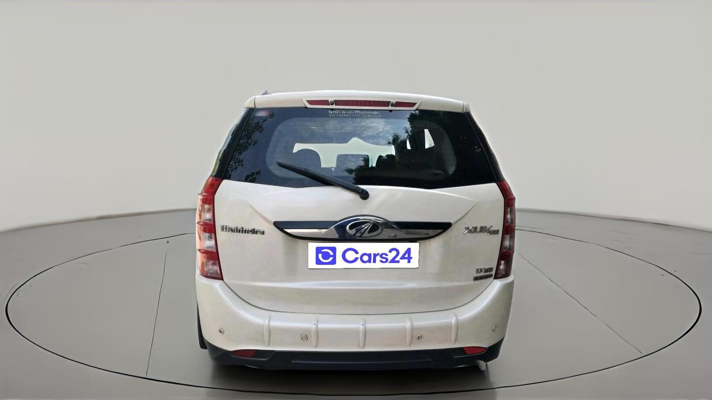 2018 Mahindra XUV500 W10 AT, Diesel, Automatic, 1,09,927 km, exterior