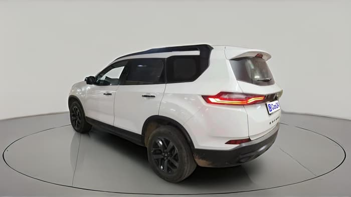 2023 Tata Safari XZA PLUS O ADVENTURE 7STR, Diesel, Automatic, 73,083 km, exterior