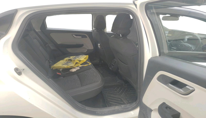 2024 Tata ALTROZ XZ Plus (S) LUX Diese, Diesel, Manual, 58,593 km, interior