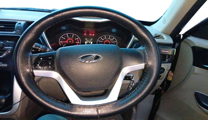 2016 Mahindra Kuv100 K2 D 6 STR, Diesel, Manual, 91,186 km, interior