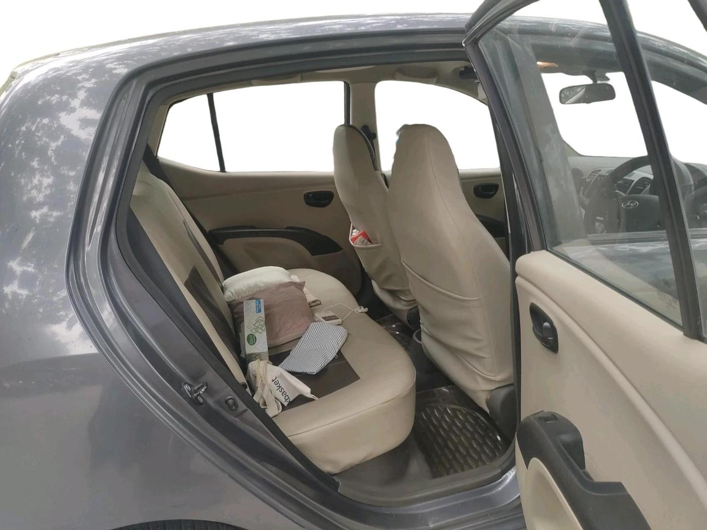 2015 Hyundai i10 MAGNA 1.2, CNG, Manual, 45,874 km, interior