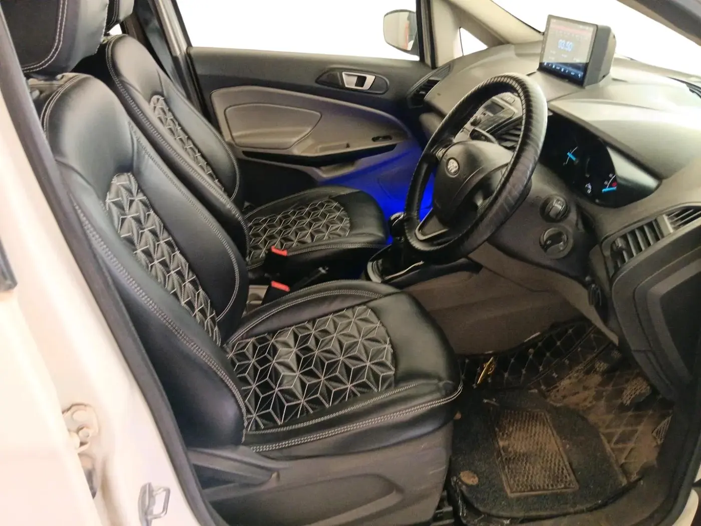 2017 Ford Ecosport TREND 1.5L DIESEL, Diesel, Manual, 1,37,437 km, interior