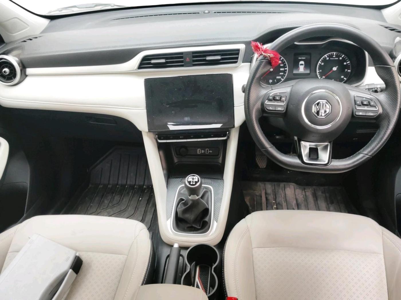 2023 MG ASTOR STYLE 1.5 MT, Petrol, Manual, 8,060 km, interior