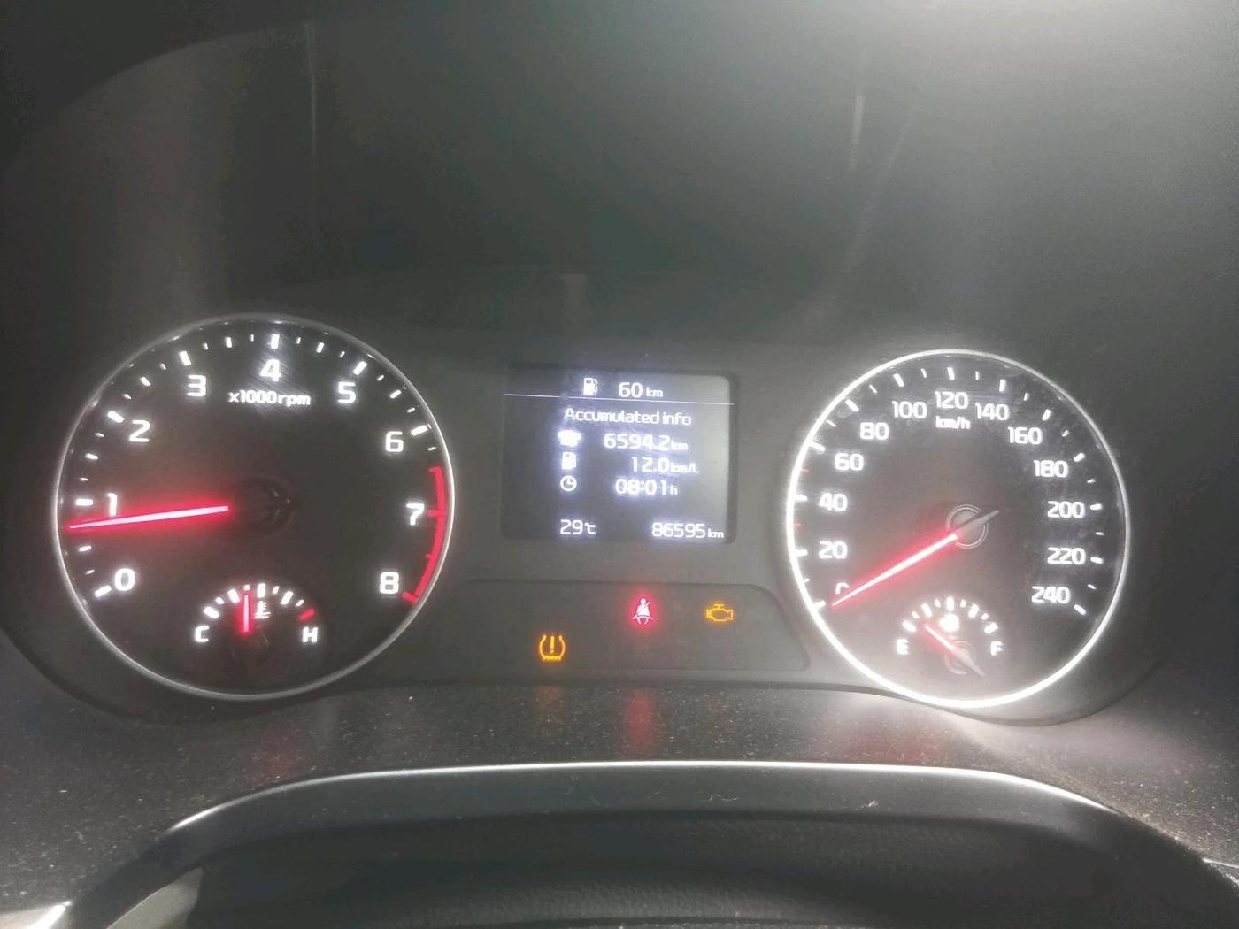 2022 KIA SELTOS HTX PETROL 1.5, Petrol, Manual, 86,595 km, interior