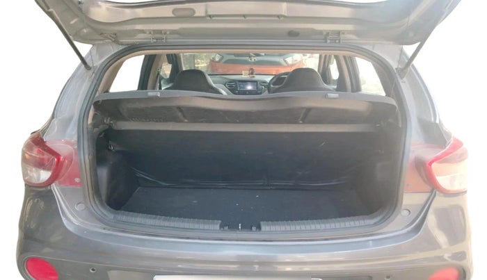 2017 Hyundai Grand i10 SPORTZ (O) 1.2 U2 CRDI, Diesel, Manual, 1,00,344 km, exterior