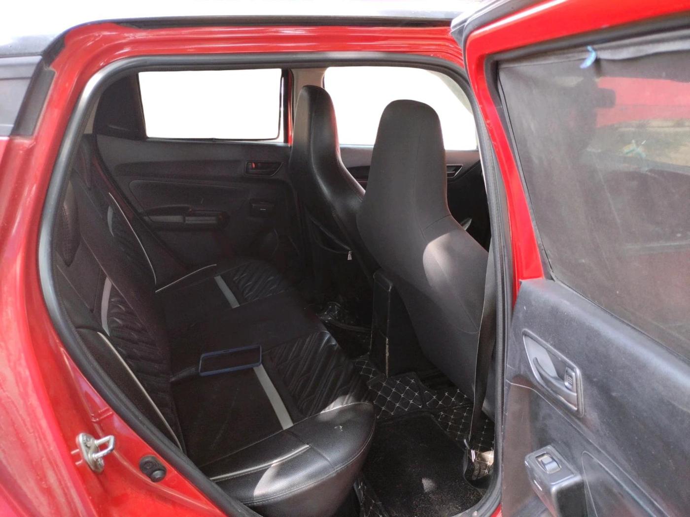 2021 Maruti Swift LXI, CNG, Manual, 1,08,854 km, interior