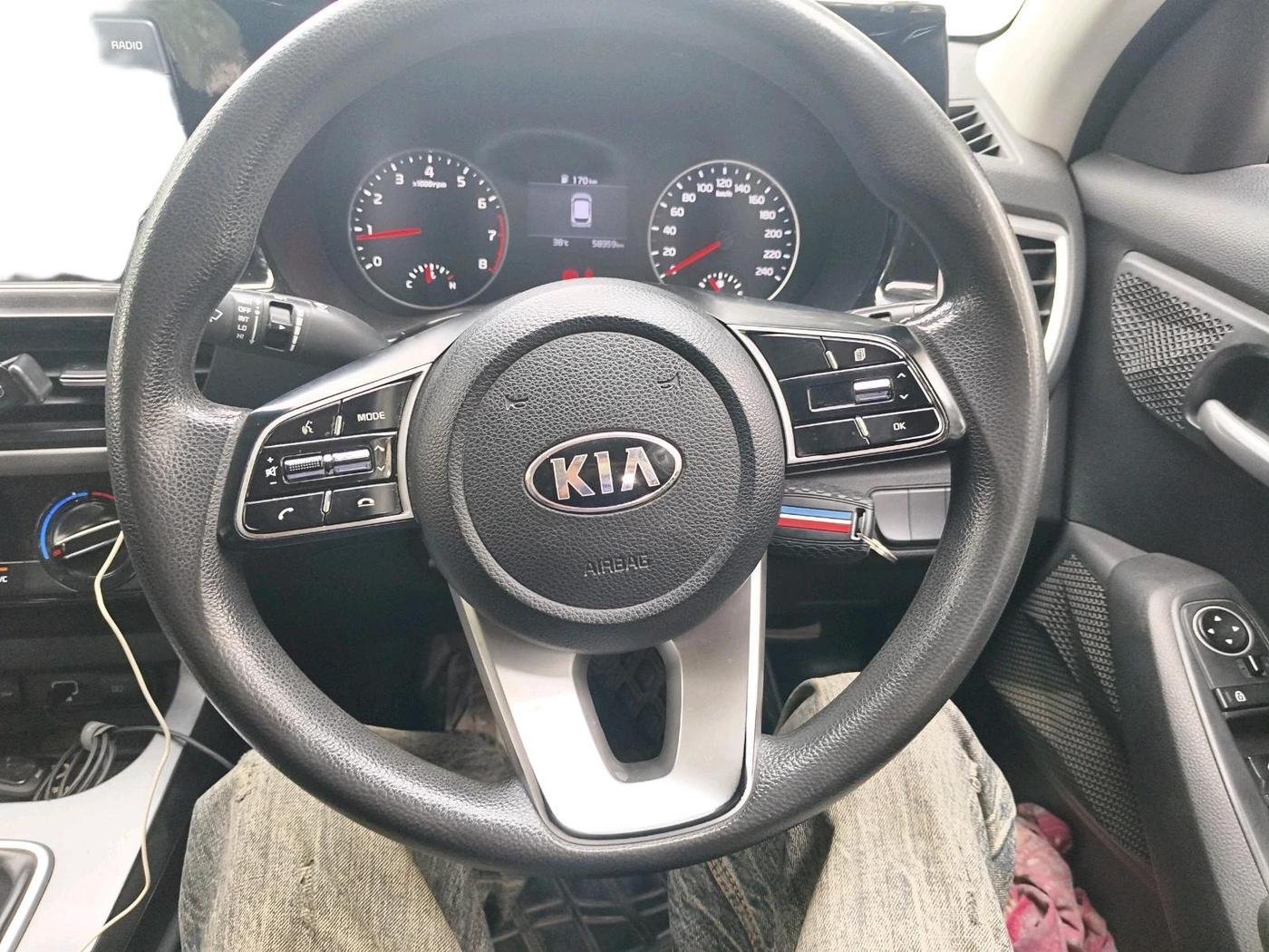 2020 KIA SELTOS HTK 1.5 PETROL, Petrol, Manual, 58,361 km, interior