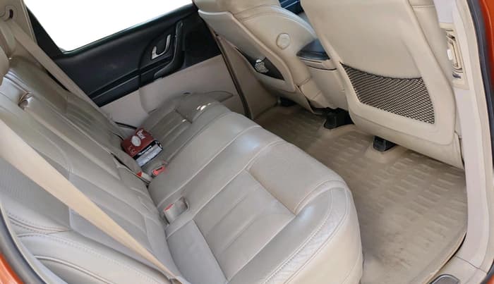 2016 Mahindra XUV500 W10 AT, Diesel, Automatic, 78,683 km, interior