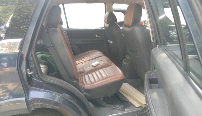 2018 Tata Hexa XE 4X2 7 STR, Diesel, Manual, 1,39,707 km, interior