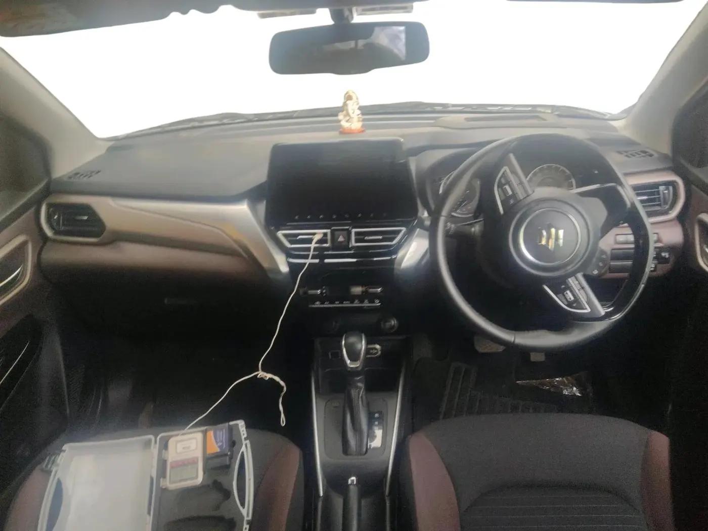 2024 Maruti FRONX ALPHA 1.0L TURBO 6 AT, Petrol, Automatic, 6,977 km, interior