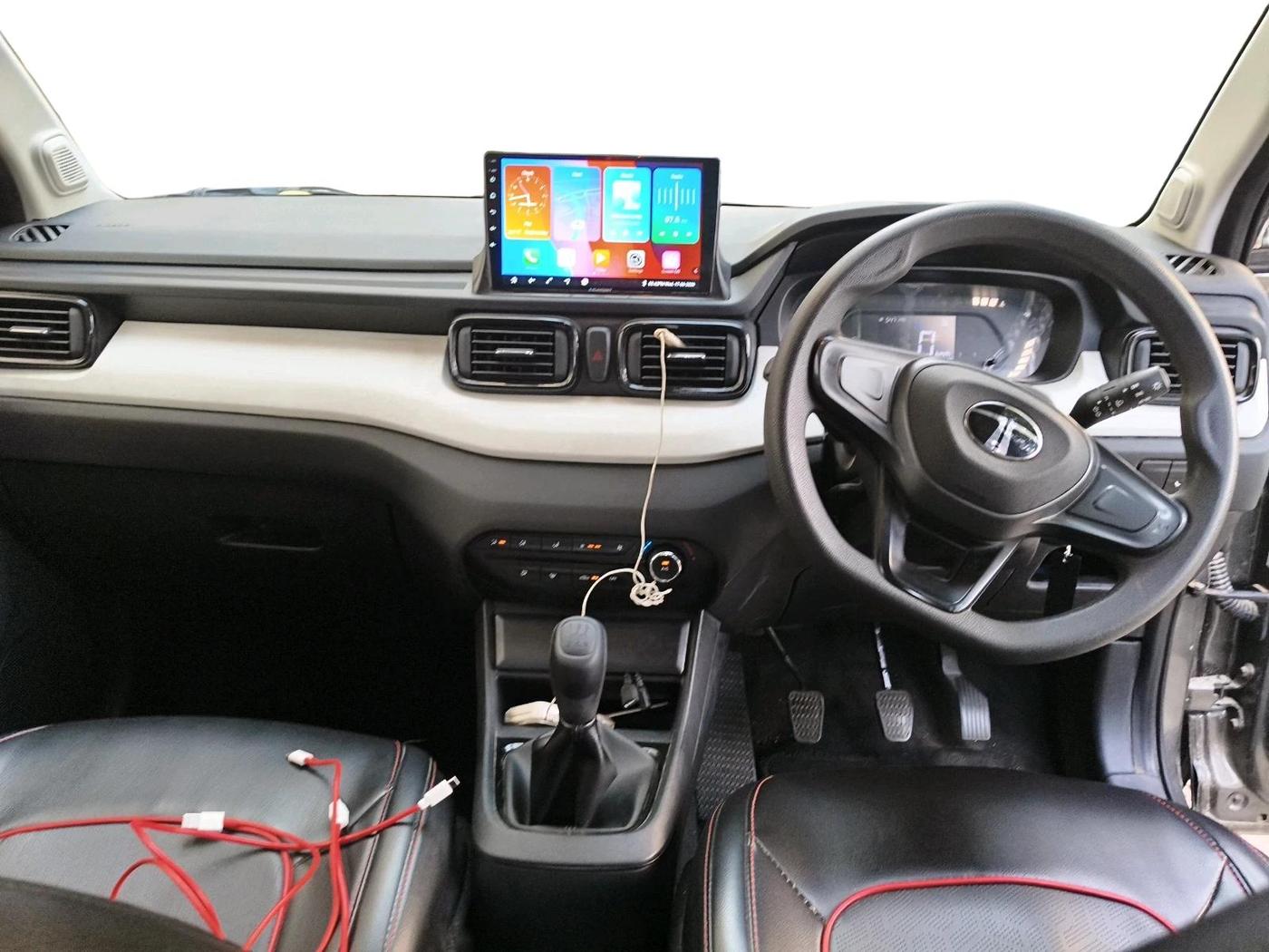 2025 Tata PUNCH PURE MT, Petrol, Manual, 18,655 km, interior