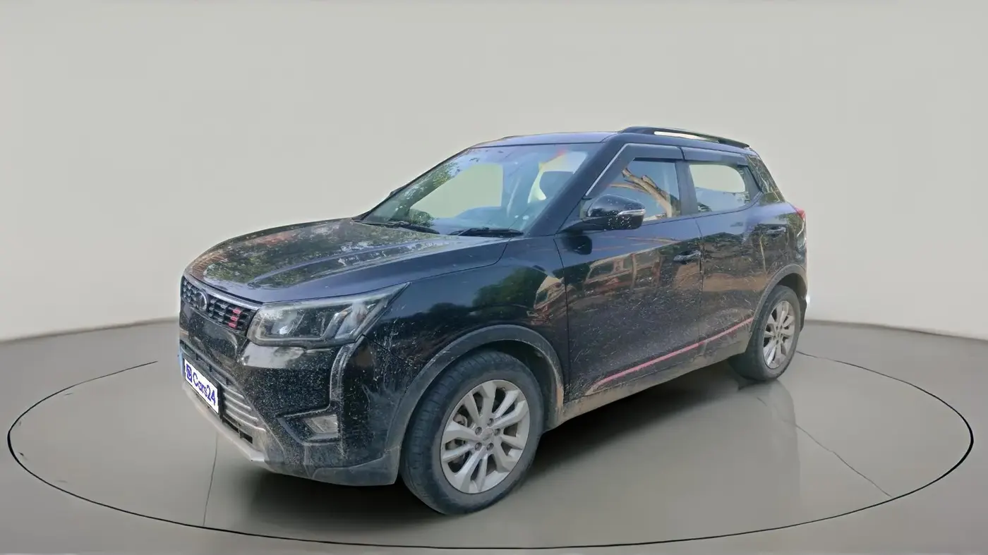 2022 Mahindra XUV300 W8 1.5 DIESEL, Diesel, Manual, 1,08,195 km, exterior