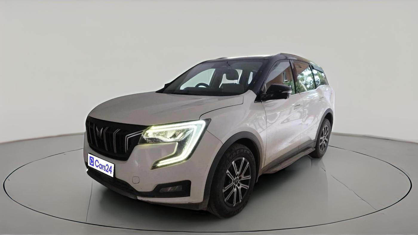 2021 Mahindra XUV700 AX 7 LUXURY P AT 7 STR, Petrol, Automatic, 31,614 km, exterior