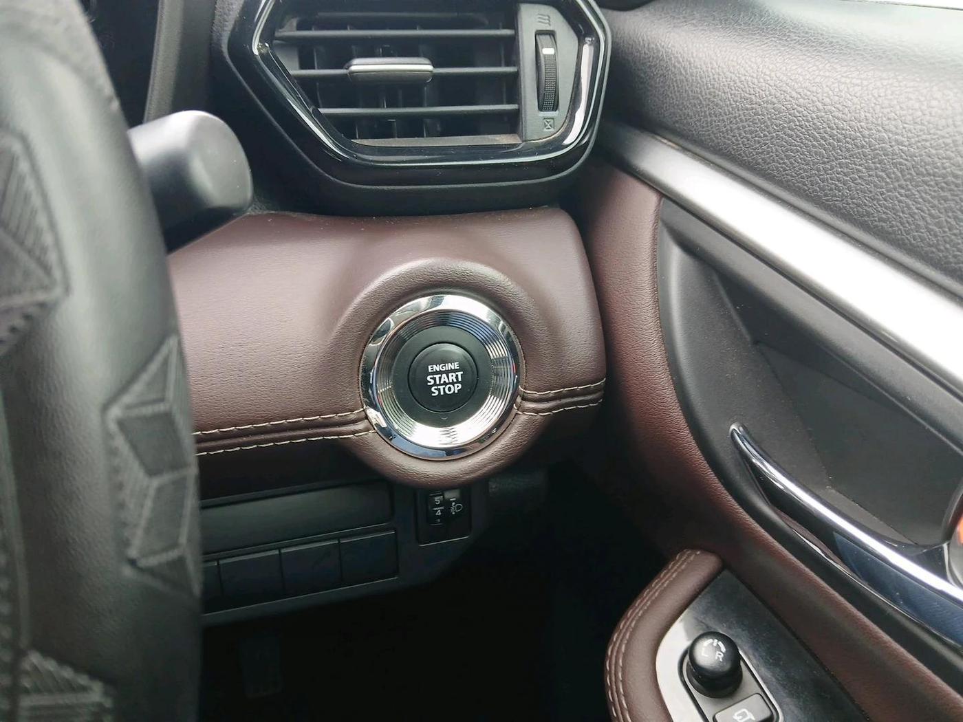 2024 Maruti Grand Vitara ZETA SMART HYBRID, Petrol, Manual, 17,076 km, interior