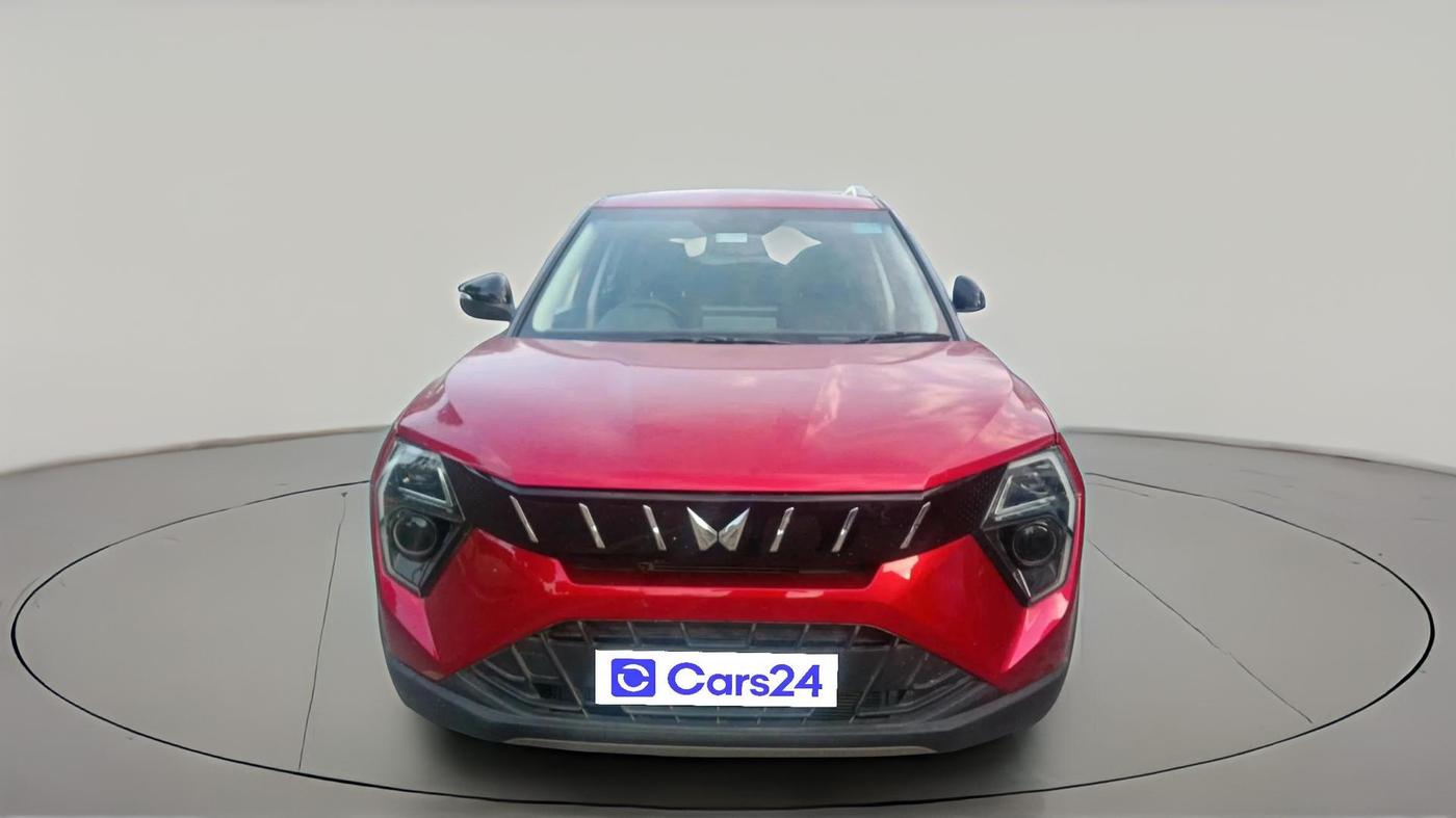 2024 Mahindra XUV 3XO AX5 1.2 L TCMPFi, Petrol, Manual, 5,299 km, exterior