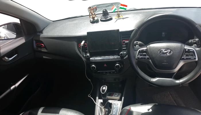 2020 Hyundai Verna SX (O) 1.0 TURBO DCT, Petrol, Automatic, 1,35,645 km, interior
