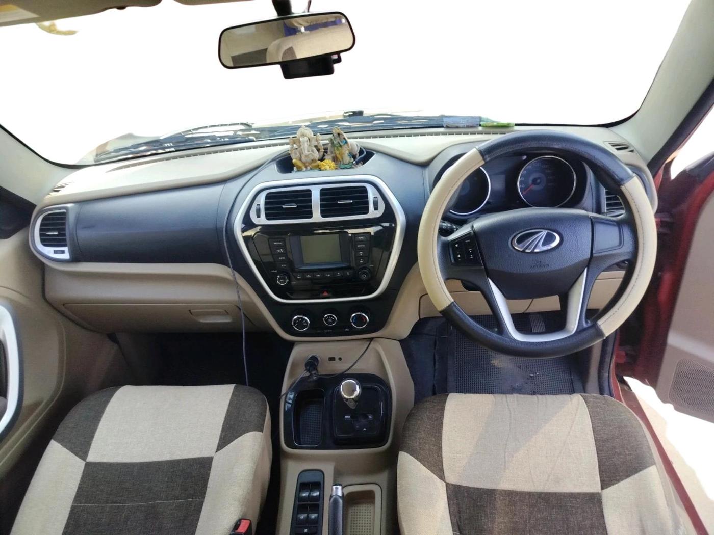 2016 Mahindra TUV300 T8 AMT, Diesel, Automatic, 1,17,825 km, interior