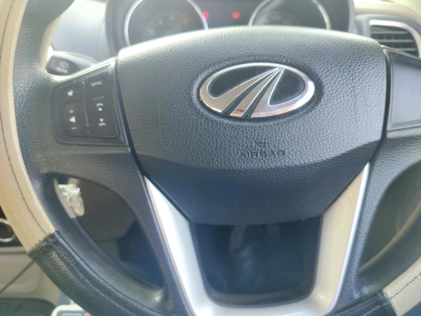 2016 Mahindra TUV300 T8 AMT, Diesel, Automatic, 1,17,825 km, interior