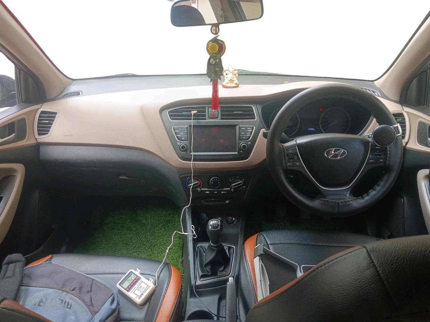 2020 Hyundai Elite i20 SPORTZ PLUS 1.2, Petrol, Manual, 25,096 km, interior