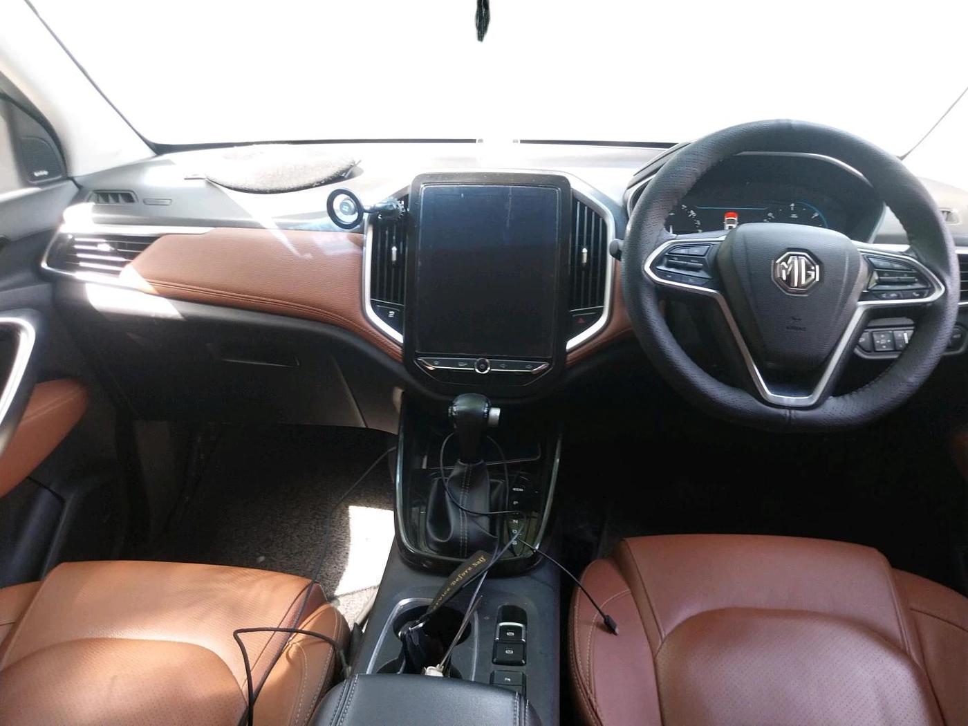 2021 MG HECTOR PLUS SHARP 1.5 PETROL TURBO CVT 6-STR, Petrol, Automatic, 56,615 km, interior