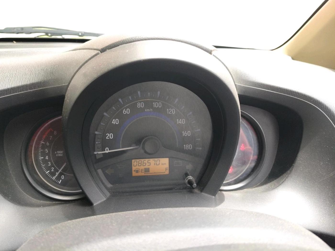 2015 Honda Brio VX MT, Petrol, Manual, 86,570 km, interior