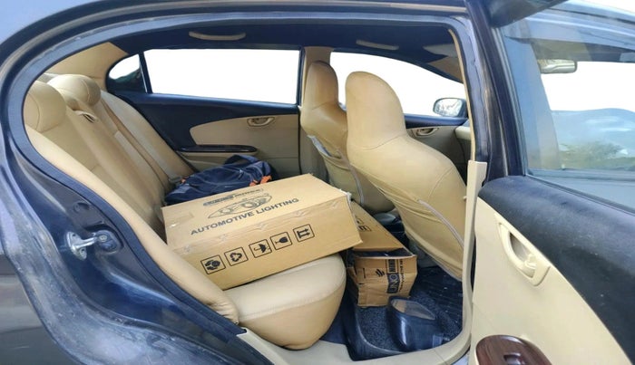 2015 Honda Amaze 1.2L I-VTEC S, CNG, Manual, 1,33,528 km, interior