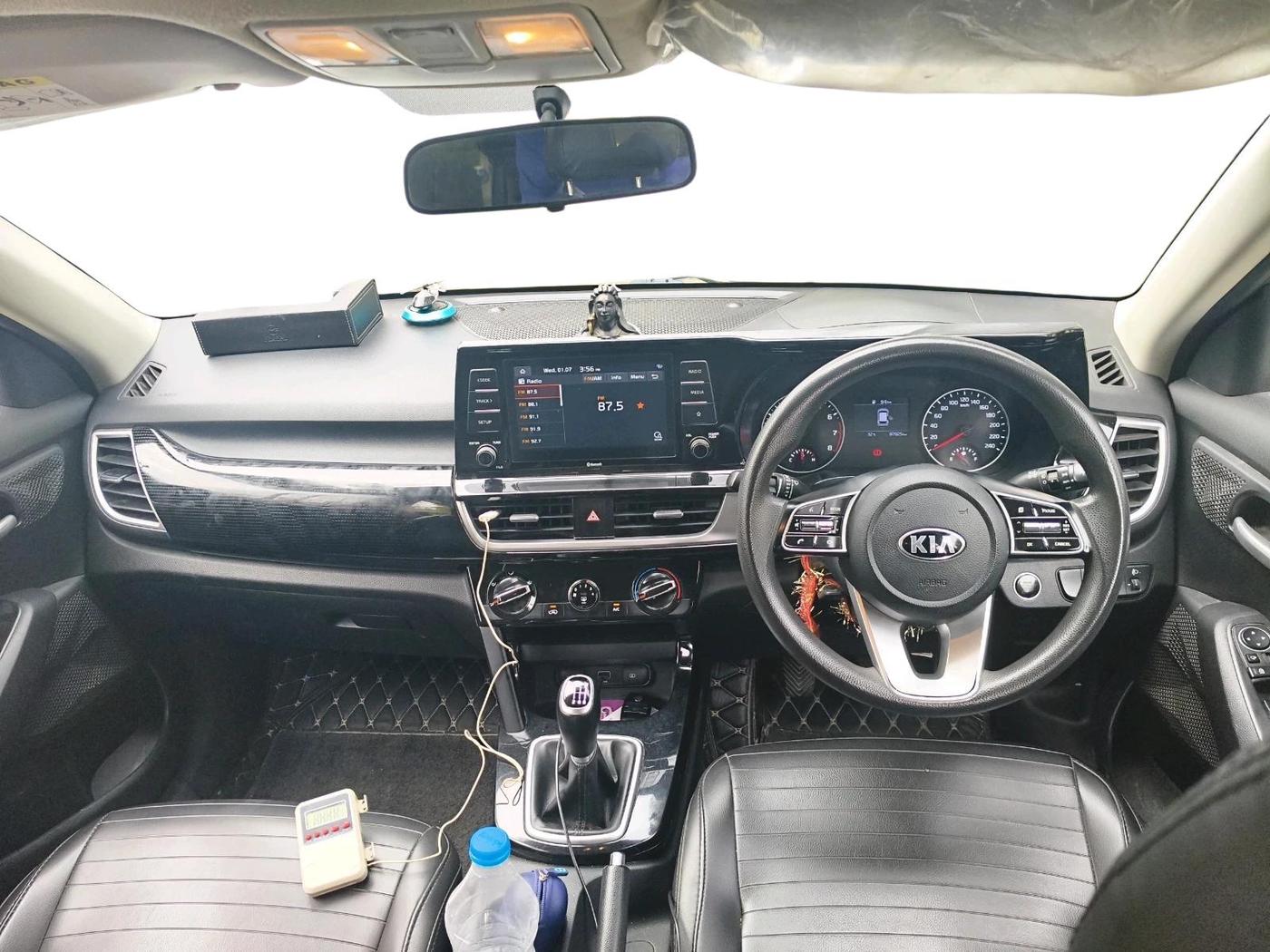 2020 KIA SELTOS HTK PLUS 1.5, Petrol, Manual, 87,826 km, interior