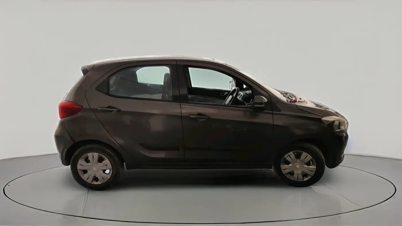2019 Tata Tiago XZ PETROL, Petrol, Manual, 93,999 km, exterior