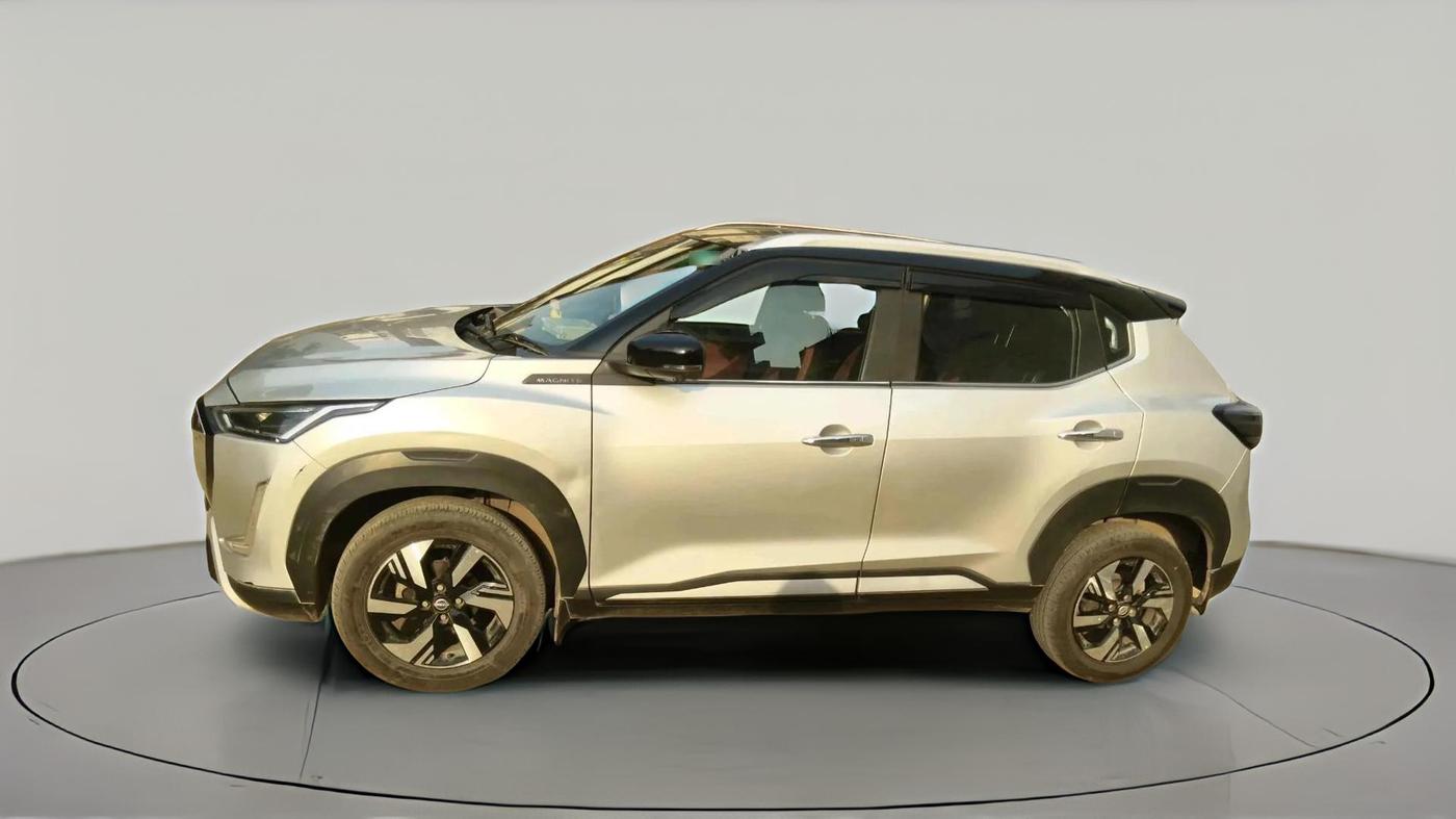 2024 Nissan MAGNITE Tekna B4D 1.0 Petrol AMT, Petrol, Automatic, 9,680 km, exterior