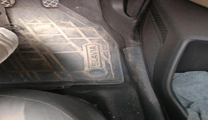 2023 Skoda SLAVIA AMBITION 1.0L TSI AT, Petrol, Automatic, 61,873 km, interior