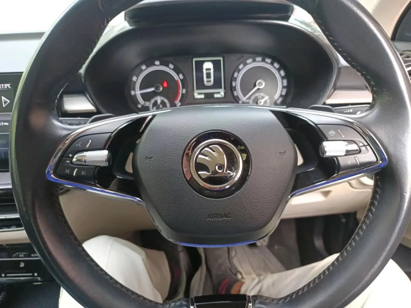 2023 Skoda SLAVIA AMBITION 1.0L TSI AT, Petrol, Automatic, 61,873 km, interior