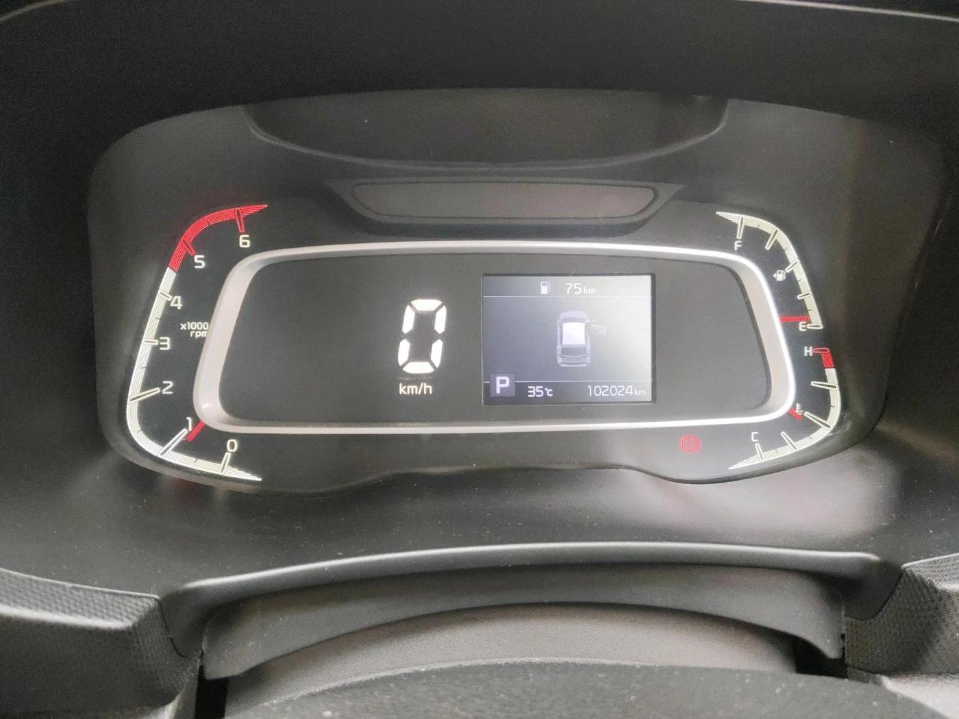 2020 KIA SONET HTK PLUS 1.5, Diesel, Manual, 1,02,024 km, interior
