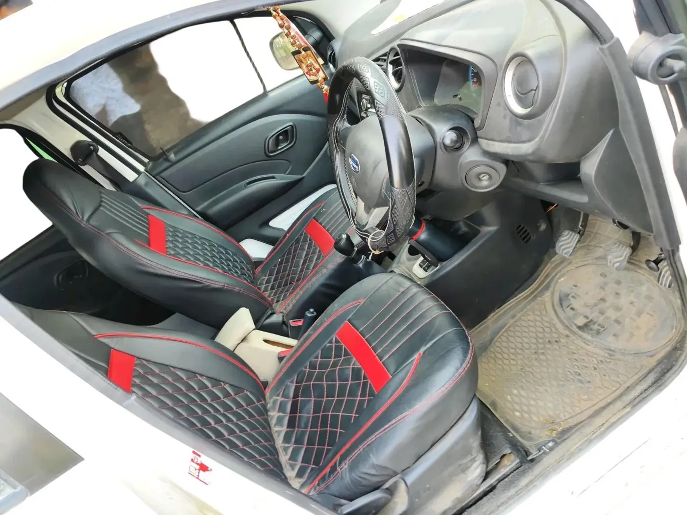 2017 Datsun Redi Go S 1.0, Petrol, Manual, 1,26,450 km, interior