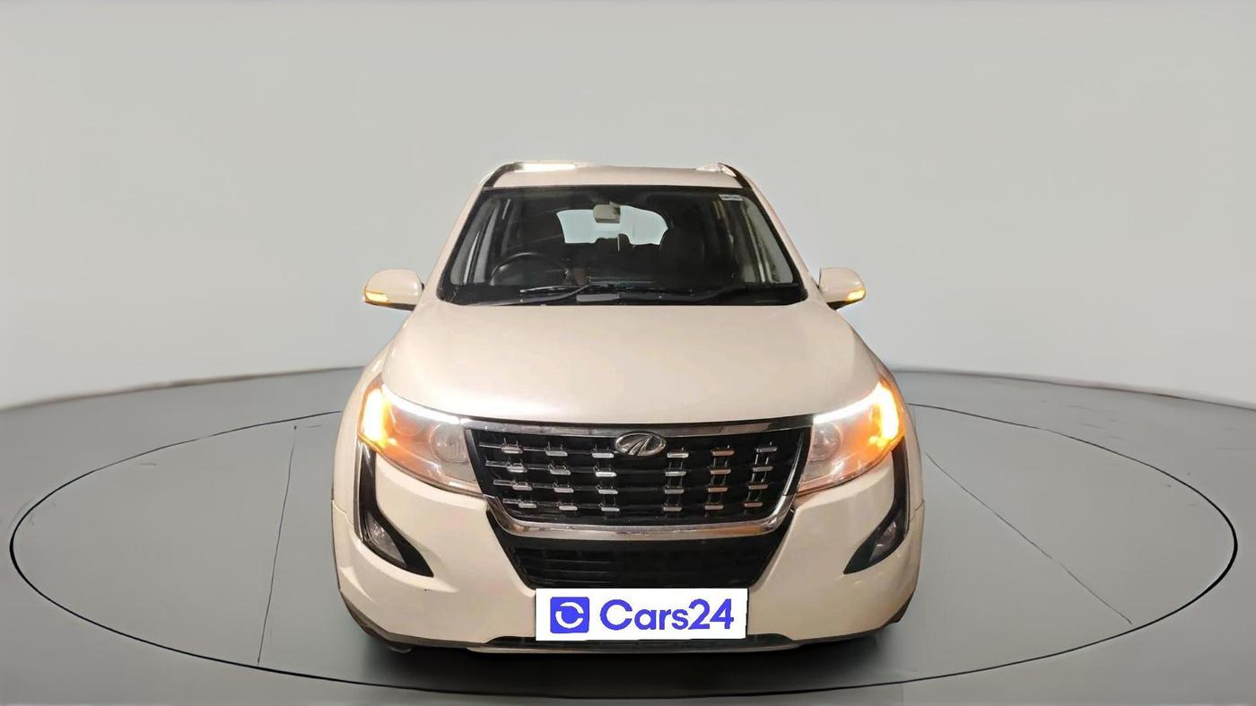 2018 Mahindra XUV500 W7, Diesel, Manual, 1,15,707 km, exterior