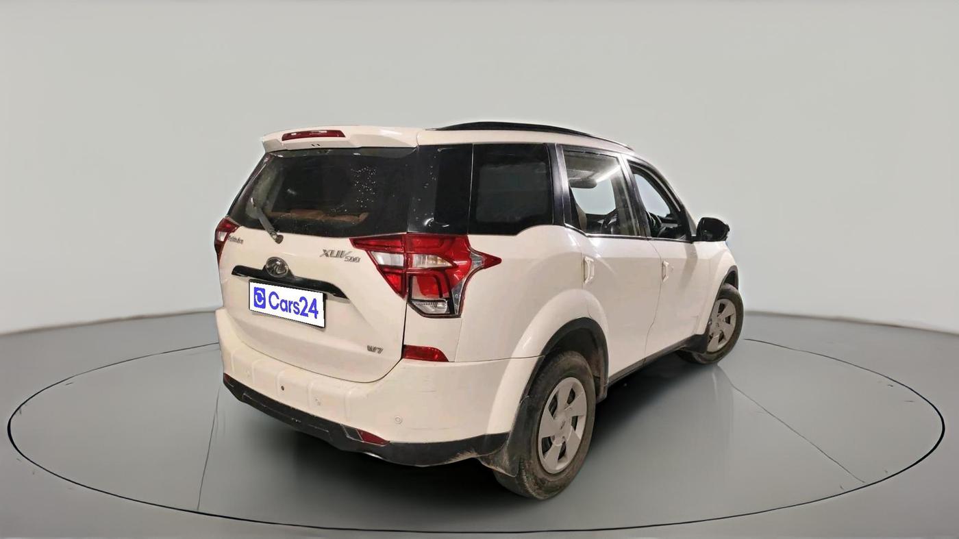 2018 Mahindra XUV500 W7, Diesel, Manual, 1,15,707 km, exterior