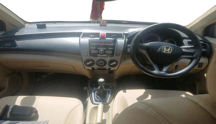 2013 Honda City 1.5L I-VTEC S MT, Petrol, Manual, 1,11,616 km, interior