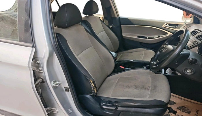 2015 Hyundai Elite i20 MAGNA 1.2, CNG, Manual, 1,50,727 km, interior