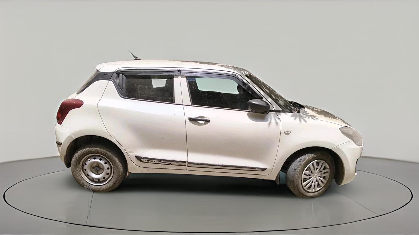 2024 Maruti Swift LXI, Petrol, Manual, 32,607 km, exterior
